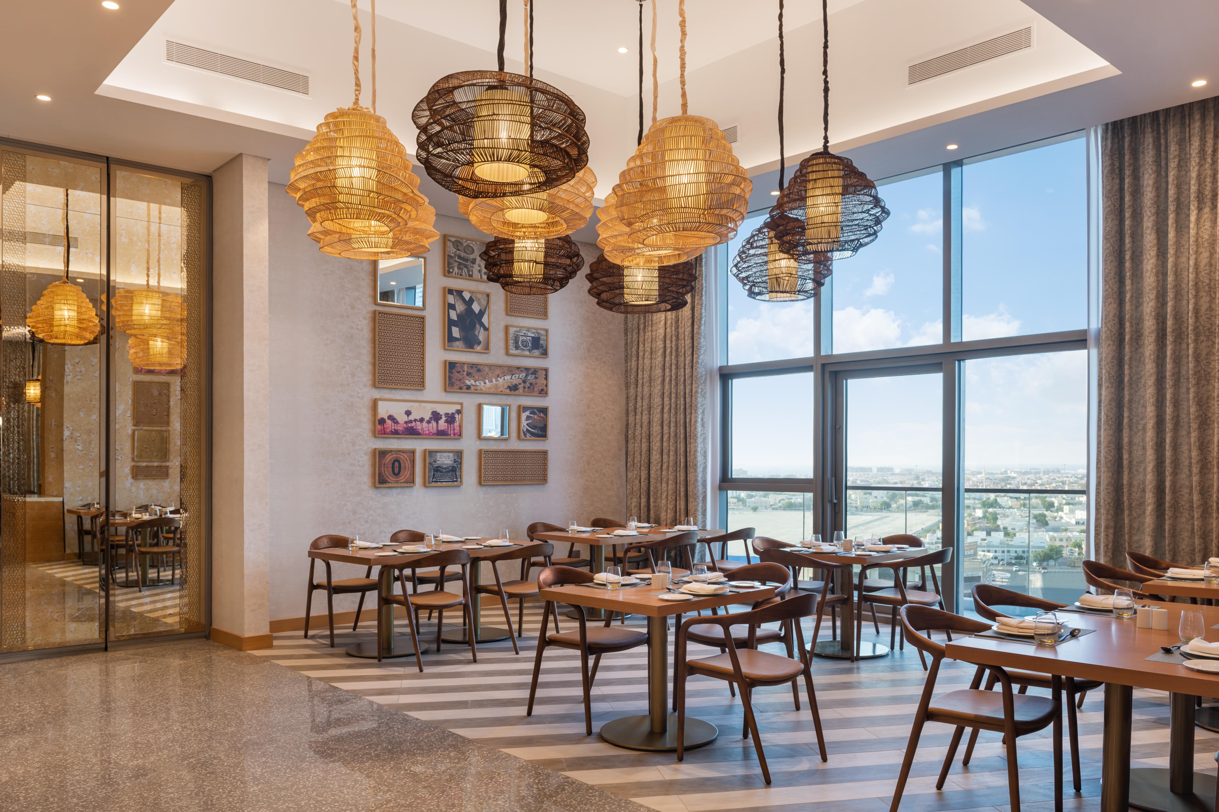 Paramount Hotel Midtown Dubai Eksteriør bilde The restaurant